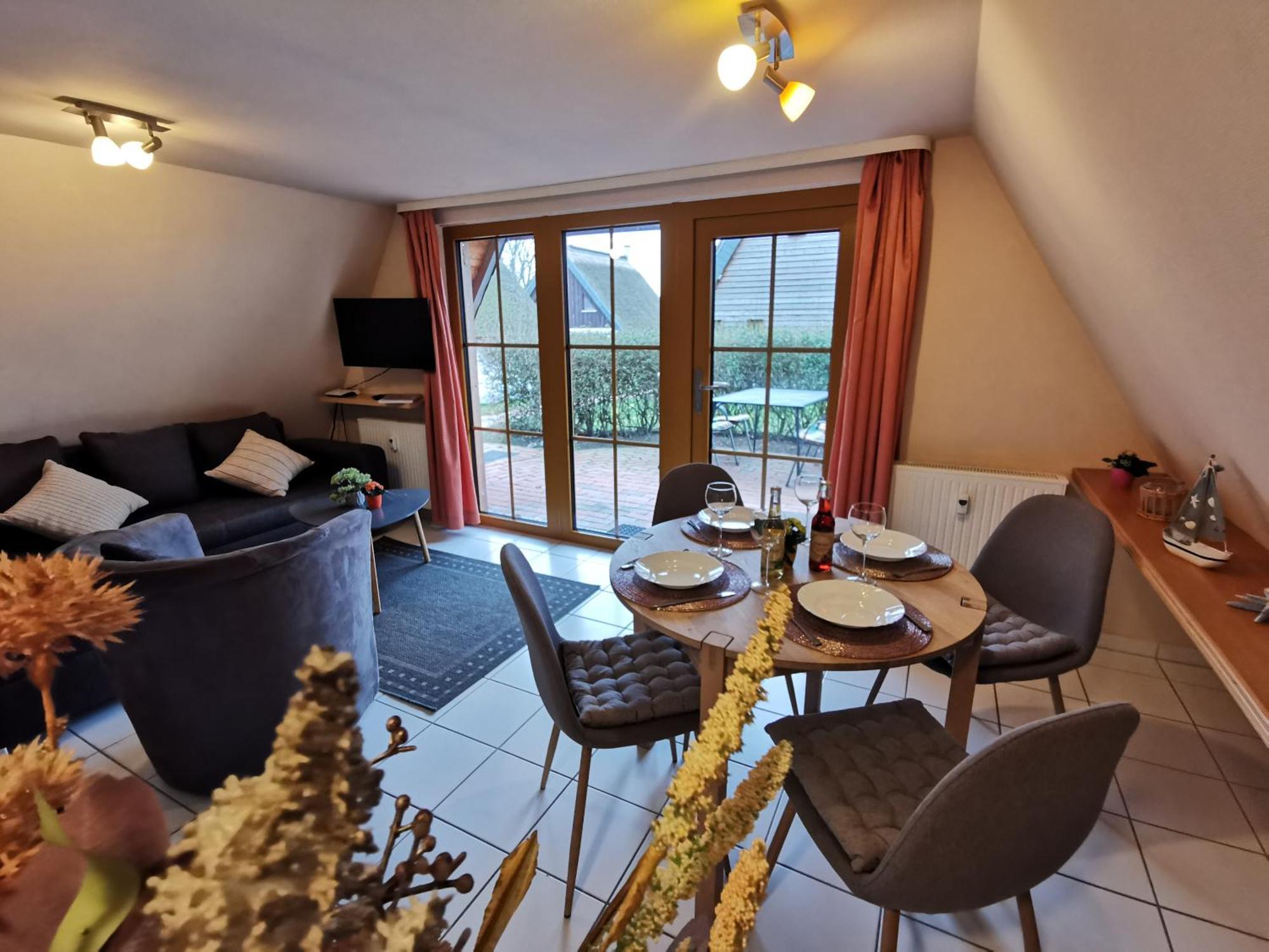 Holiday home Reetdach Ferienhaeuser *
